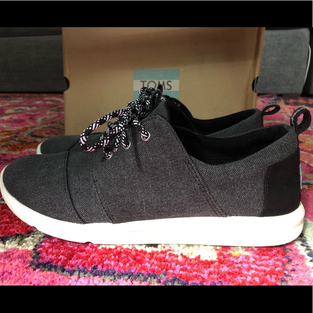 Like New TOMS 10 DECONSTRUCTED ALPARGATA shoes